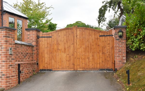 Wooden Gate Replacement in Akron
