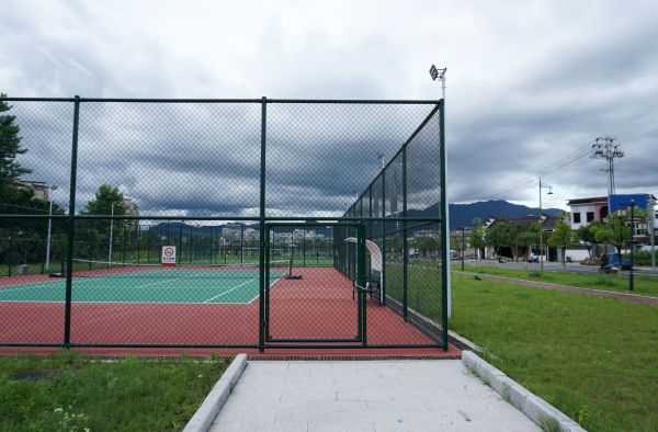 Tennis Court Fence Replacement in Akron