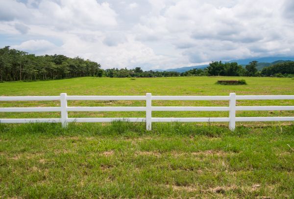 Field Fence Repair in Akron