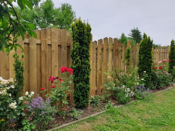 Leaning Fence Repair in Akron