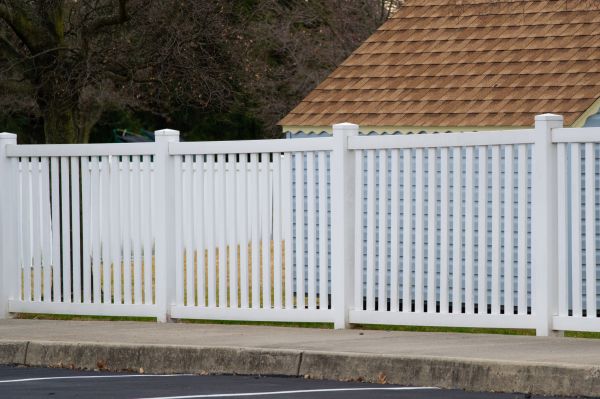 Pvc Privacy Fence Installation in Akron