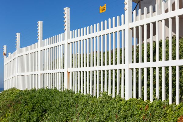 Boundary Fence Repair in Akron